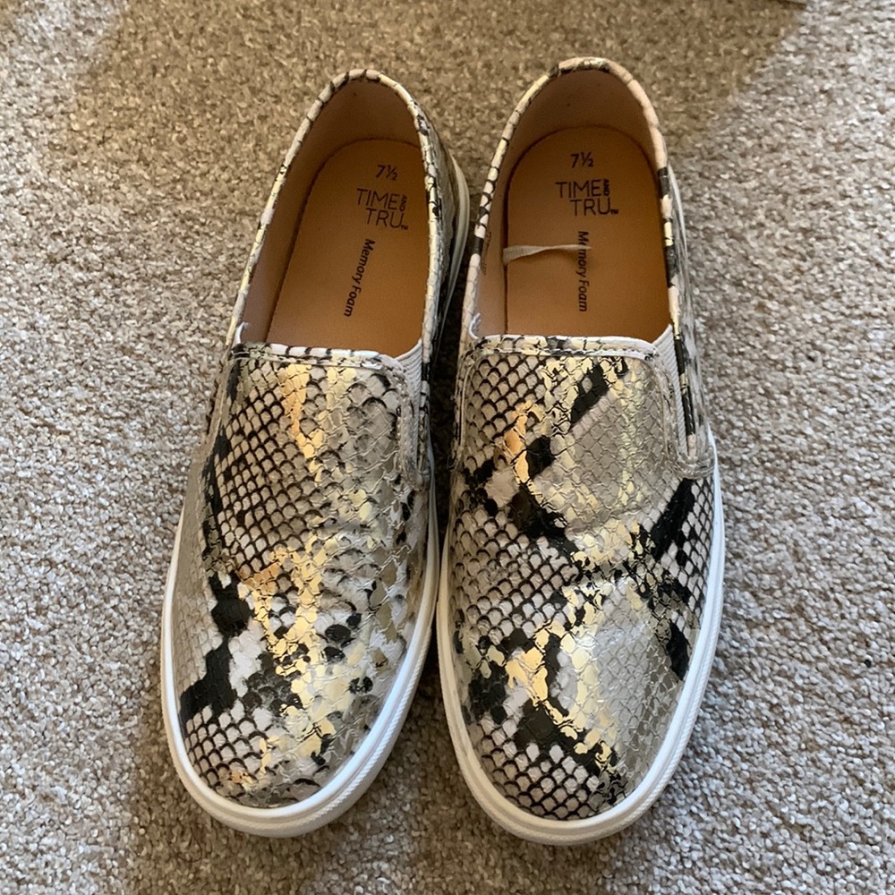 Time and Tru Slip-on 7.5